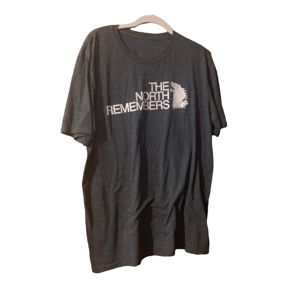Game of Thrones The North Remembers Dire wolf Mens T-Shirt Size Small Gray White